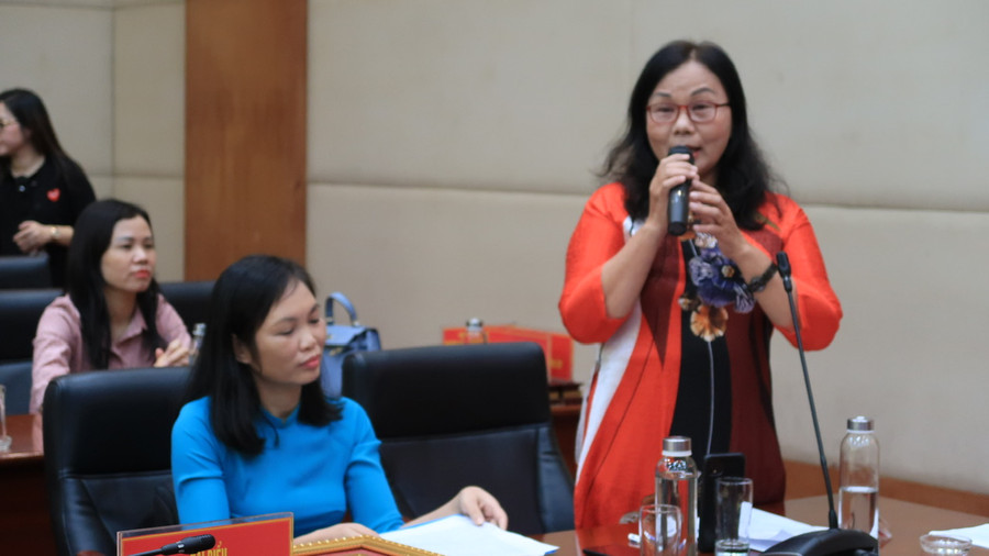 Cô giáo Nguyễn Thị Thảo, giáo viên trường Nuôi dạy Trẻ em Khiếm Thị Hải Phòng