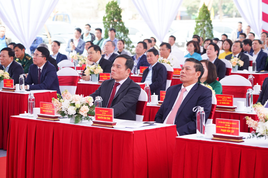 Phó Thủ tướng Chính phủ Trần Lưu Quang dự Lễ khởi công dự án.