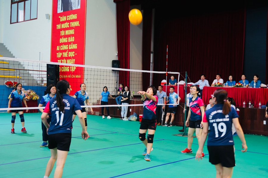 Thông qua các hoạt động văn hóa thể thao góp phần xây dựng mối đoàn kết gắn bó đồng hành, sẻ chia; góp phần thực hiện thắng lợi nhiệm vụ chính trị nhiệm vụ chuyên môn. Thông qua các hoạt động văn hóa thể thao góp phần xây dựng mối đoàn kết gắn bó đồng hành, sẻ chia; góp phần thực hiện thắng lợi nhiệm vụ chính trị nhiệm vụ chuyên môn.