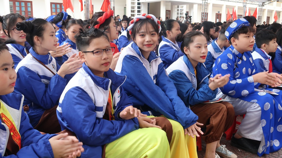 Học sinh tham dự chuyên đề.