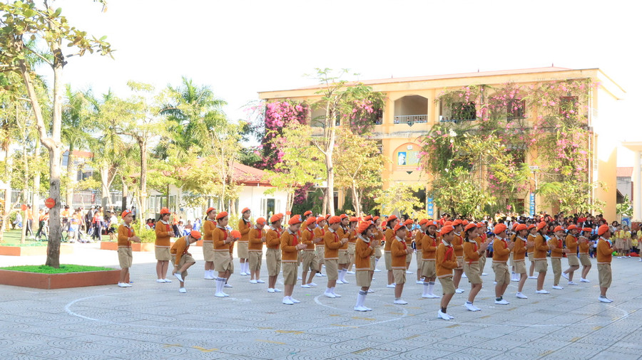 Nhiều năm gần đây, phong trào thể dục thể thao trong các nhà trường được chú trọng. Nhiều năm gần đây, phong trào thể dục thể thao trong các nhà trường được chú trọng.