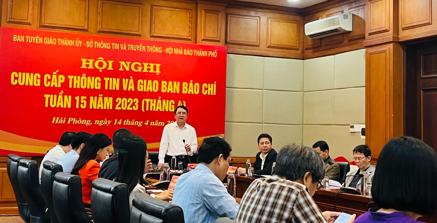 Ông Lê Khắc Nam- Phó Chủ tịch UBND TP Hải Phòng chia sẻ thông tin về Lễ hội Hoa Phượng Đỏ Hải Phòng năm 2023. Ông Lê Khắc Nam- Phó Chủ tịch UBND TP Hải Phòng chia sẻ thông tin về Lễ hội Hoa Phượng Đỏ Hải Phòng năm 2023.