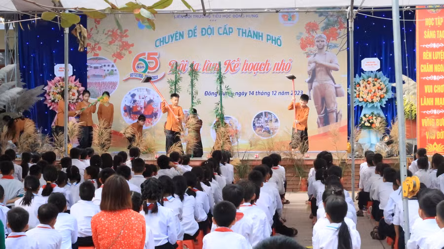 Ca cảnh "Em làm kế hoạch nhỏ".