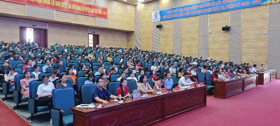 Ngành Giáo dục huyện An Dương tích cực tập huấn chuẩn bị cho năm học mới.