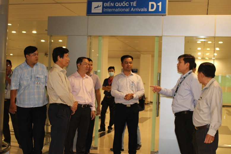 Các lực lượng chức năng rà soát tất cả các khâu, các điểm trong khu vực sân bay để đảm bảo an toàn.