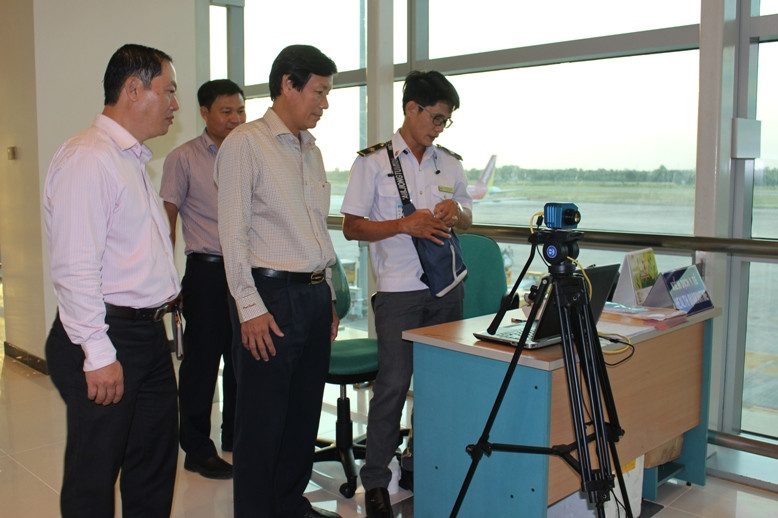 Công tác huy động nhân lực, vật lực được tiến hành khẩn trương.