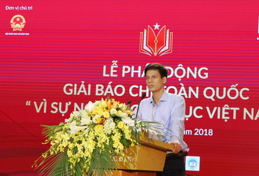 Nhà báo Đoàn Xuân Kỳ - Phó trưởng Ban khoa giáo, Báo Nhân dân phát biểu tại lễ phát động Nhà báo Đoàn Xuân Kỳ - Phó trưởng Ban khoa giáo, Báo Nhân dân phát biểu tại lễ phát động