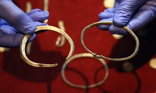 Mục kích kho báu vô giá từ thời Viking - ảnh 1