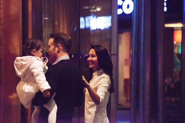 Vợ cũ Ngô Kỳ Long ngọt ngào bên chồng ngoại quốc ảnh 3 vo cu ngo ky long ngot ngao ben chong ngoai quoc - 3