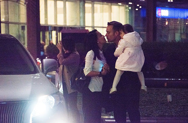 Vợ cũ Ngô Kỳ Long ngọt ngào bên chồng ngoại quốc ảnh 6 vo cu ngo ky long ngot ngao ben chong ngoai quoc - 6