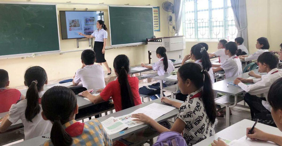 Tiết học tiếng Anh ứng dụng CNTT tại Trường THCS Lê Hồng Phong, TX Đông Triều (Quảng Ninh). Tiết học tiếng Anh ứng dụng CNTT tại Trường THCS Lê Hồng Phong, TX Đông Triều (Quảng Ninh).