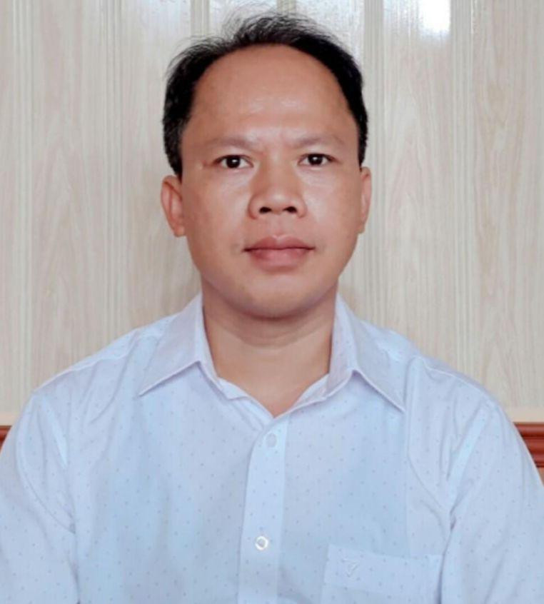 Thầy Nguyễn Tiến Dũng.