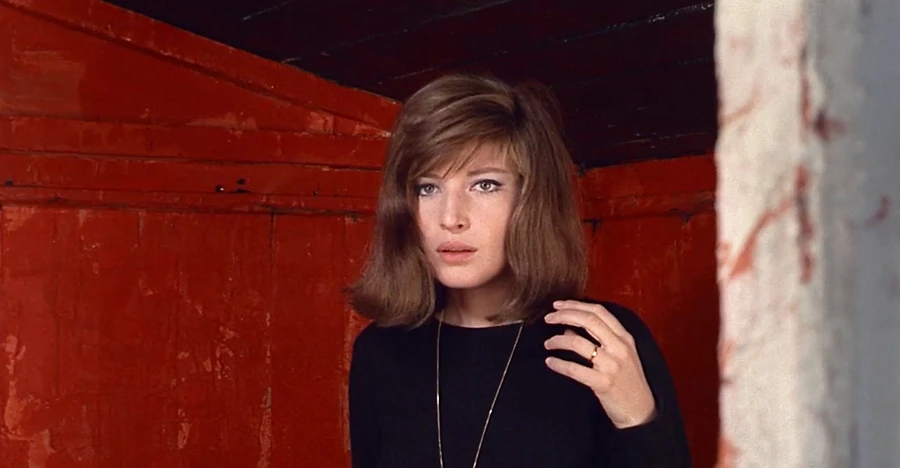 Monica Vitti trong phim “Sa mạc đỏ”. Ảnh: Twitter.com 