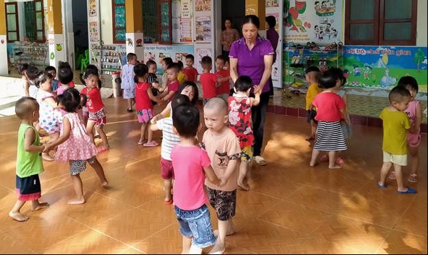 Một tiết dạy của cô Nguyễn Thị Len. Ảnh: Hoàng - Linh Một tiết dạy của cô Nguyễn Thị Len. Ảnh: Hoàng - Linh