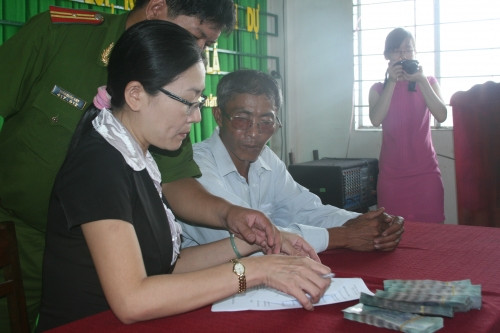 Long An: Công khai xin lỗi người mang thân phận bị can suốt 21 năm - Ảnh 10