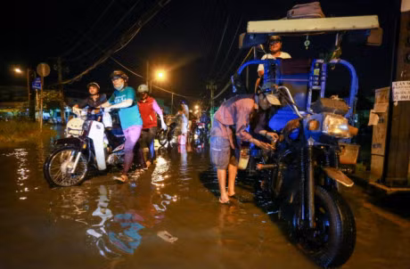 Nguoi Sai Gon bi bom trong trieu cuong dau nam - Anh 12