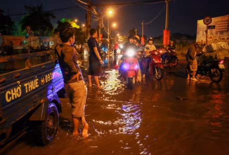 Nguoi Sai Gon bi bom trong trieu cuong dau nam - Anh 11