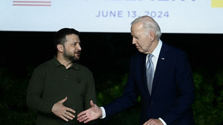 Tổng thống Mỹ Joe Biden và Tổng thống Ukraine Volodymir Zelensky đồng ý thỏa thuận an ninh song phương.