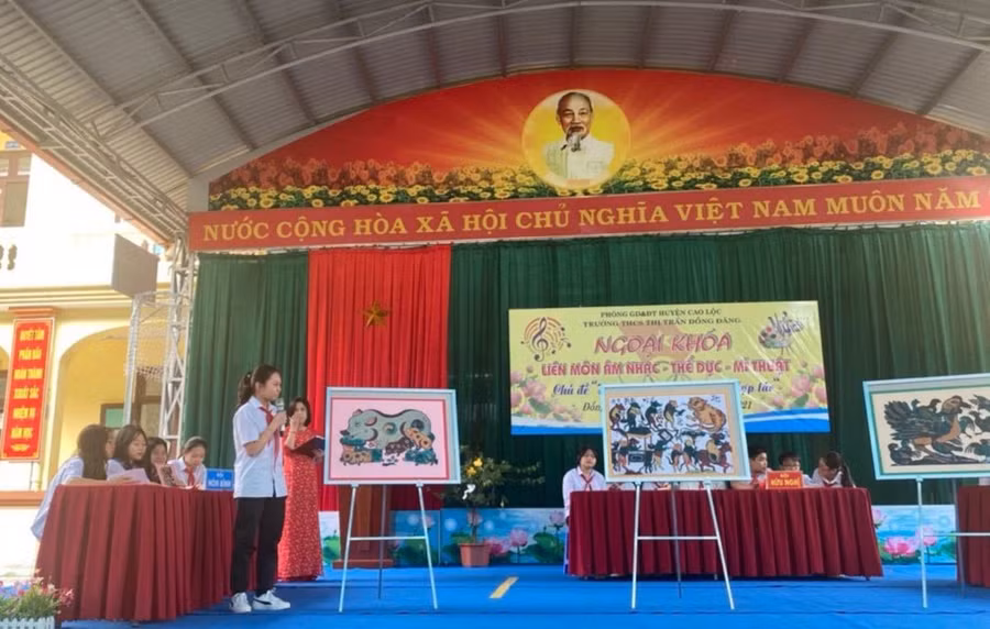 Học sinh Trường THCS thị trấn Đồng Đăng, huyện Cao Lộc, tỉnh Lạng Sơn.