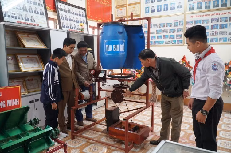 Trường THCS Diễn Hải là một trong những đơn vị đi đầu trong phong trào sáng tạo KHKT.