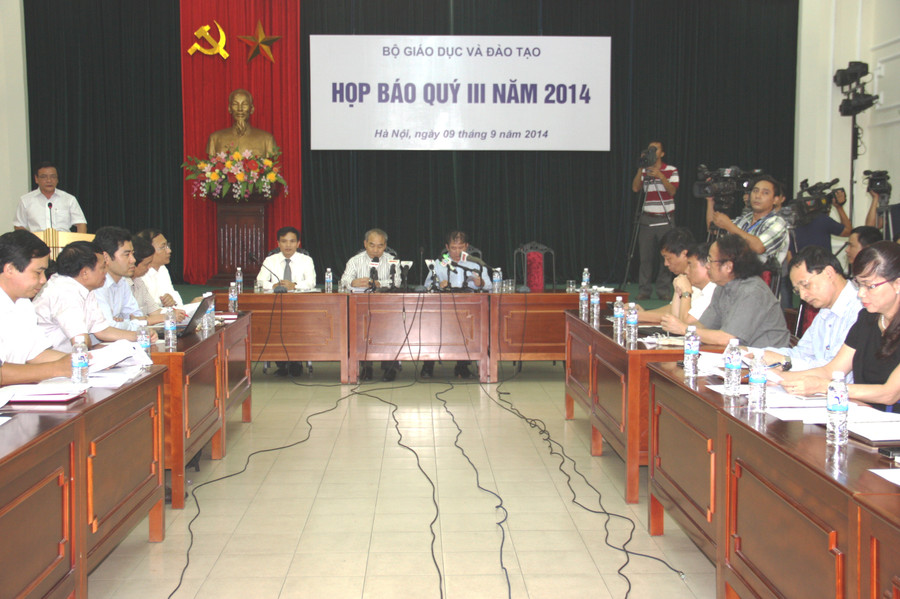 Quang cảnh cuộc họp báo thường kỳ Bộ GD&ĐT chiều 9/9 Quang cảnh cuộc họp báo thường kỳ Bộ GD&ĐT chiều 9/9