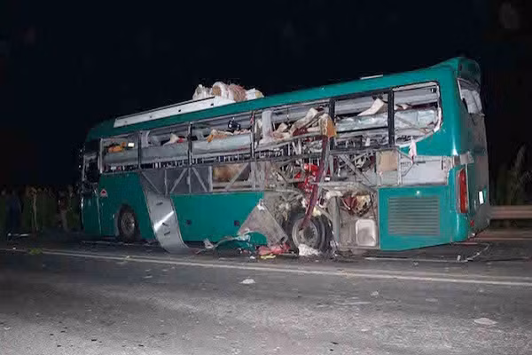 Phó Thủ tướng Thường trực chỉ đạo khắc phục vụ nổ xe khách tại Bắc Ninh