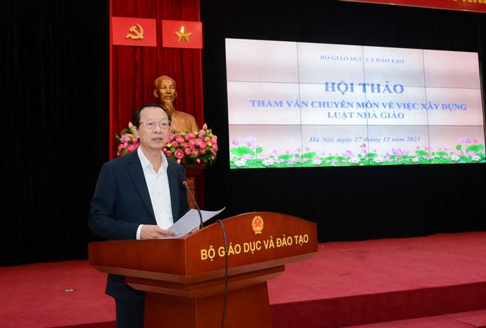 Thứ trưởng Bộ GD&ĐT Phạm Ngọc Thưởng phát biểu tại hội thảo. Thứ trưởng Bộ GD&ĐT Phạm Ngọc Thưởng phát biểu tại hội thảo.