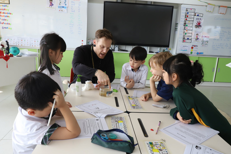 Lào Cai chú trọng cho học sinh tiếp cận với giáo viên người nước ngoài.