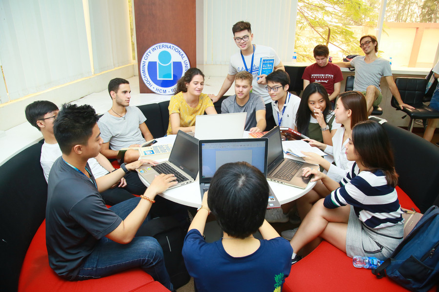 Sinh viên ĐH Quốc gia TPHCM. Ảnh: Mạnh Tùng Sinh viên ĐH Quốc gia TPHCM. Ảnh: Mạnh Tùng