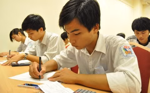 Bình Dương hướng dẫn thi thử ĐH 