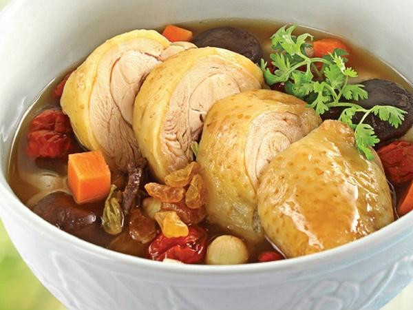 Thịt gà không chỉ là món ăn quen thuộc trong bàn tiệc ngày Tết mà còn có tác dụng trị bách bệnh ảnh 3 Thịt gà không chỉ là món ăn quen thuộc trong bàn tiệc ngày Tết mà còn có tác dụng trị bách bệnh ảnh 3