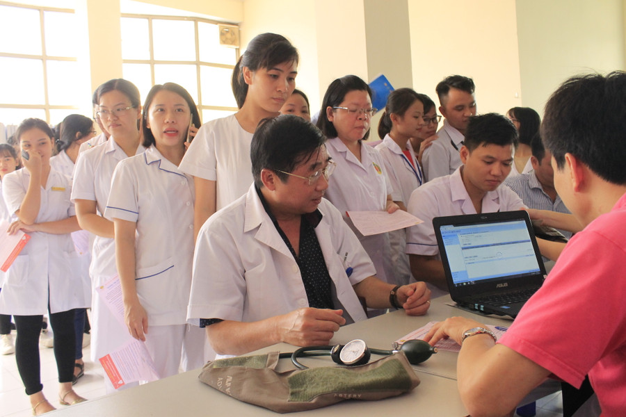 Hiến máu tình nguyện trở thành ngày hội của y bác sĩ