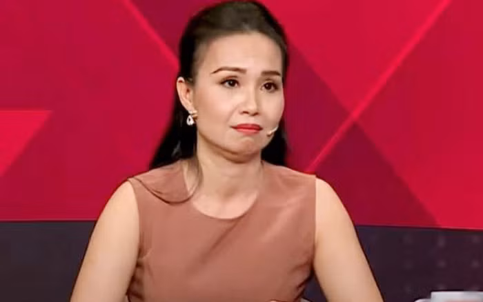 Nữ ca sĩ Cẩm Ly.