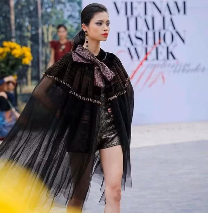 Làng mẫu Việt xót xa trước tin Top 6 Vietnam"s Next Top Model 2011 qua đời ảnh 2