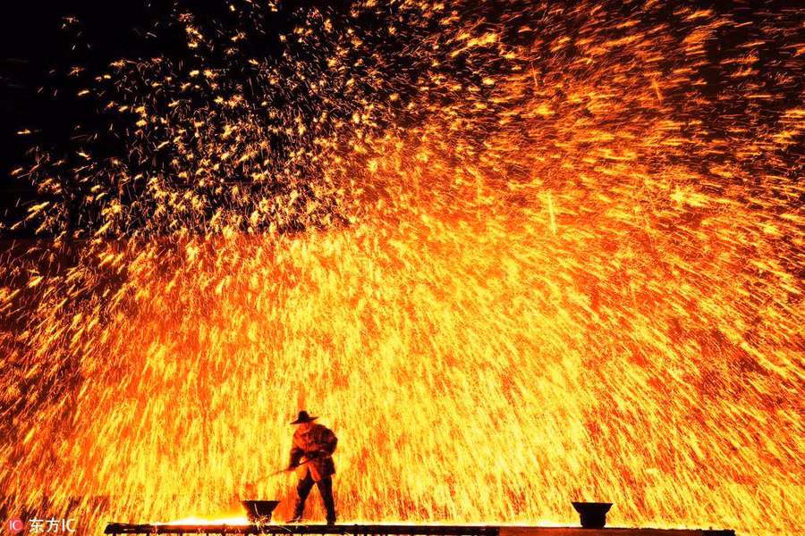 Nghi lễ bắn pháo hoa 500 năm tuổi mê hoặc nhất thế giới ảnh 4