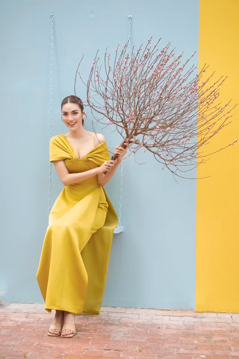 Dàn sao Việt khoe nhan sắc rực rỡ trong tà áo dài đón Xuân ảnh 14