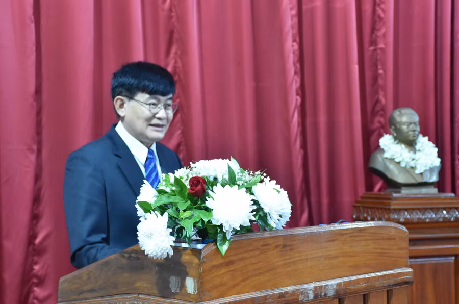 Bộ trưởng Bộ Giáo dục và Thể thao Lào phát biểu tại Diễn đàn nâng cao chất lượng đào tạo trong hợp tác giáo dục Việt Nam - Lào.