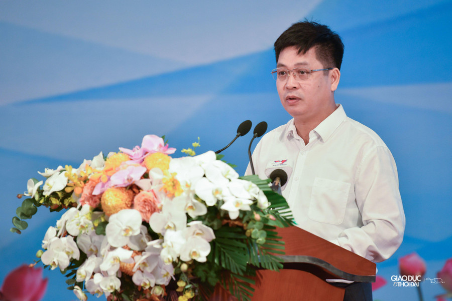 Ông Nguyễn Xuân Thành, Vụ trưởng Vụ Giáo dục Trung học (Bộ GD&ĐT) phát biểu tại hội thảo. Ông Nguyễn Xuân Thành, Vụ trưởng Vụ Giáo dục Trung học (Bộ GD&ĐT) phát biểu tại hội thảo.