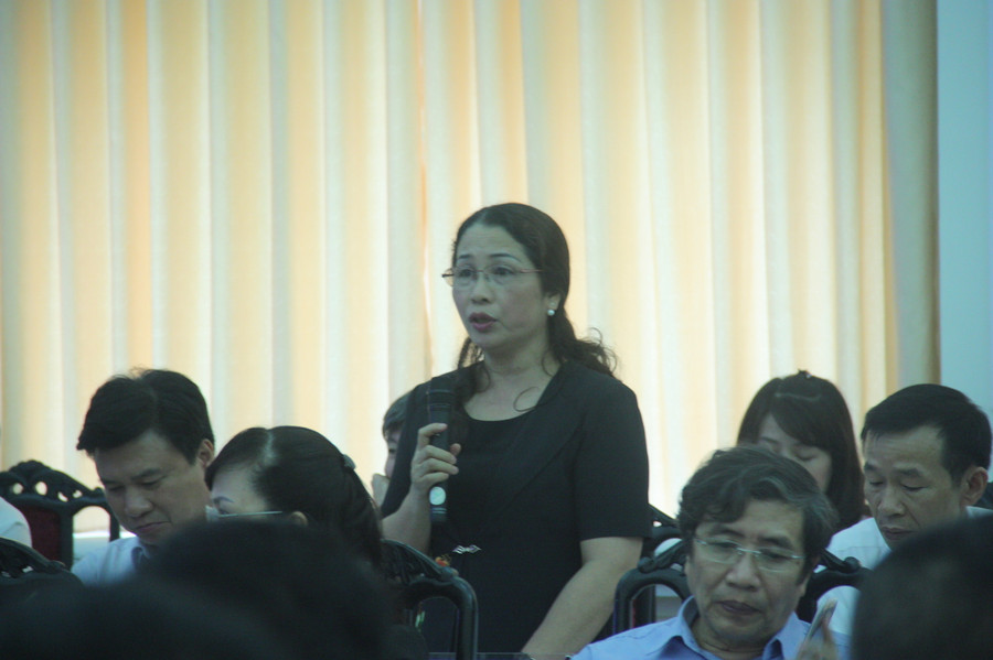 Các đại biểu phát biểu tại buổi làm việc