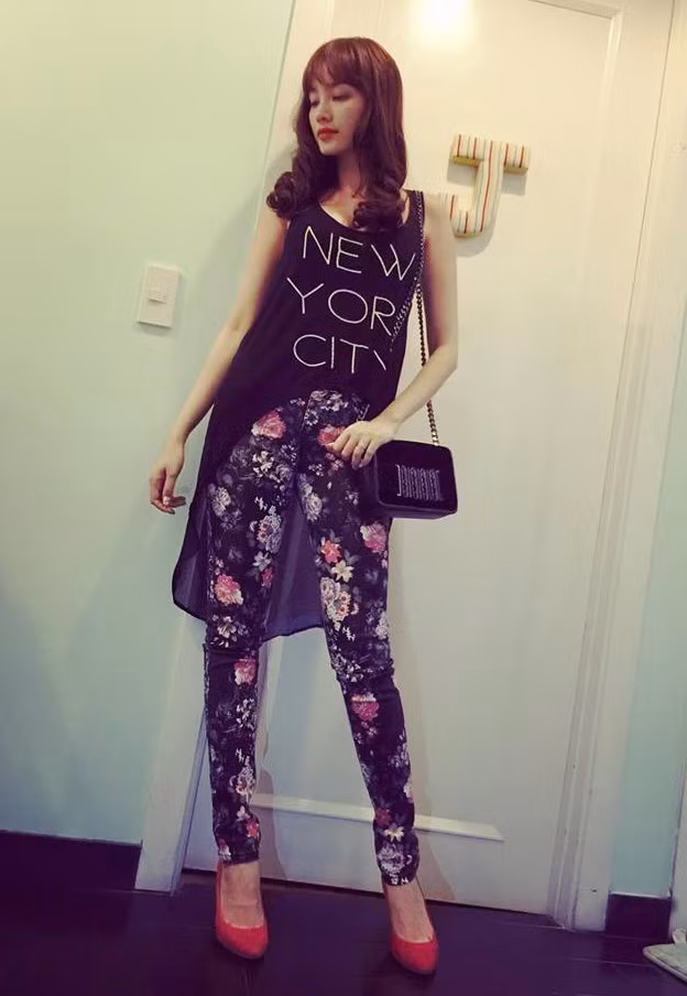 Mỹ nhân Việt hâm nóng mốt quần họa tiết khoe chân thon