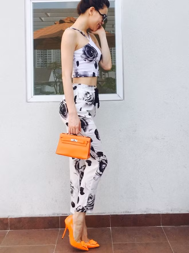 Mỹ nhân Việt hâm nóng mốt quần họa tiết khoe chân thon
