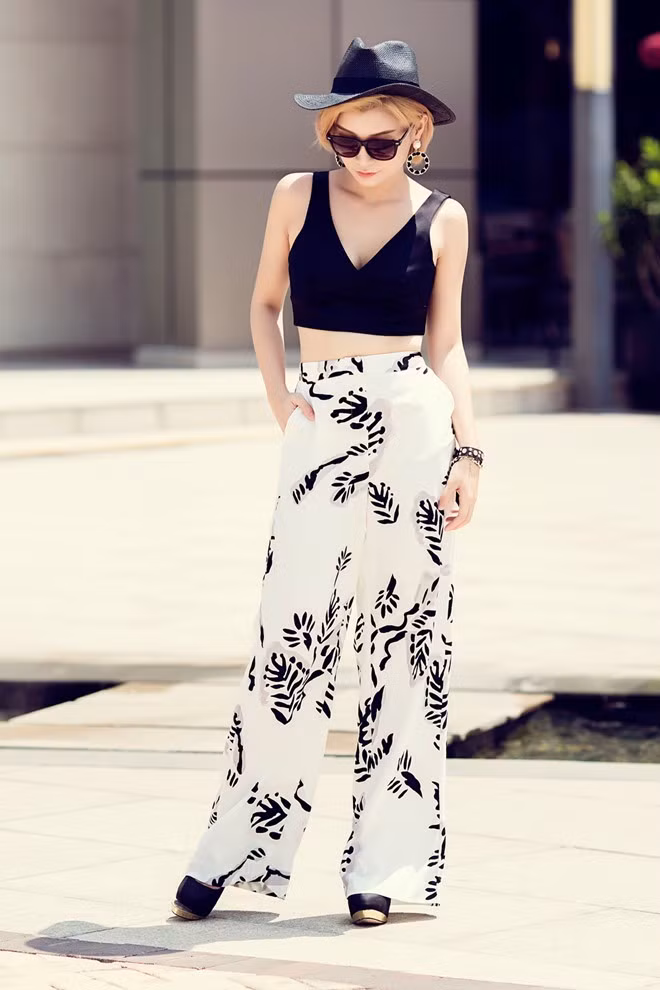 Mỹ nhân Việt hâm nóng mốt quần họa tiết khoe chân thon