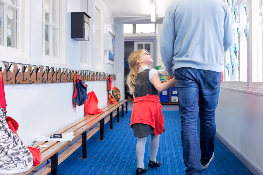 Trẻ cần có tâm lý thoải mái trước khi bắt đầu đi học. Ảnh minh họa.