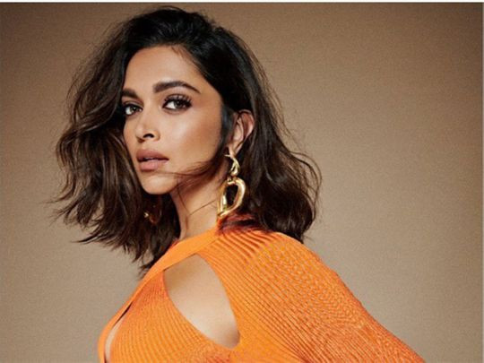 Vị trí số 7: Deepika Padukone là một nữ diễn viên Ấn Độ đóng phim tiếng Hindi và hiện là một trong những nữ diễn viên được trả lương cao nhất ở Ấn Độ. TIME thậm chí đã vinh danh cô ấy là một trong 100 người có ảnh hưởng nhất thế giới vào năm 2018.