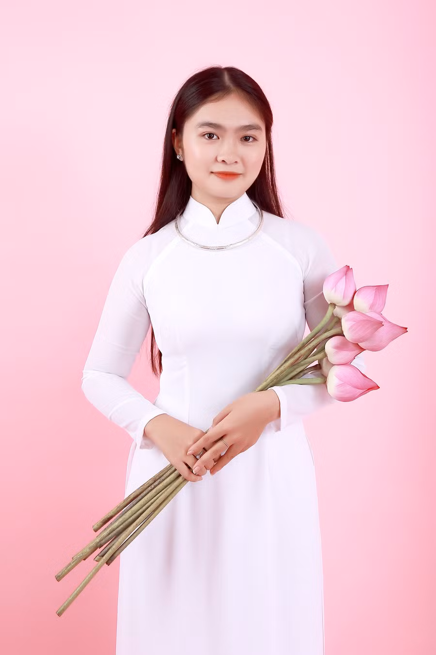 Thiện Nhân có chất giọng trong trẻo, lối xử lý ca khúc tinh tế.