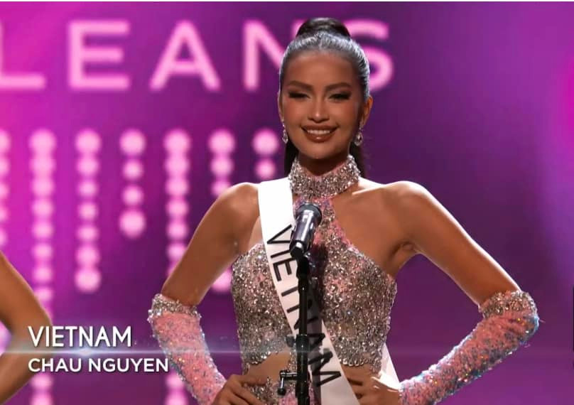 Ngọc Châu tự tin tỏa sáng trên sân khấu Miss Universe. Ngọc Châu tự tin tỏa sáng trên sân khấu Miss Universe.