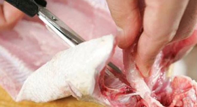 Cách lọc xương cá vừa nhanh vừa sạch, ăn không lo bị hóc