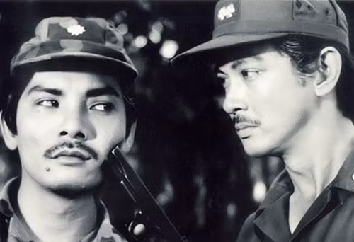 Thương Tín và bi hài câu chuyện 