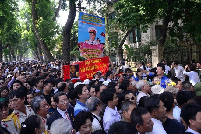 10 hình ảnh khó quên trong lễ tang Đại tướng Võ Nguyên Giáp