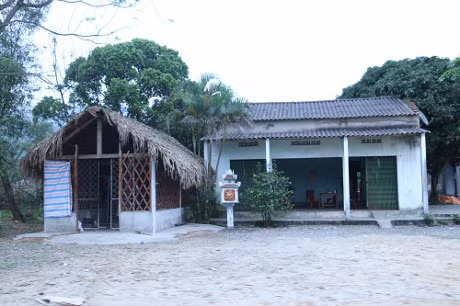 Lap chot chong mai dam giua chon 